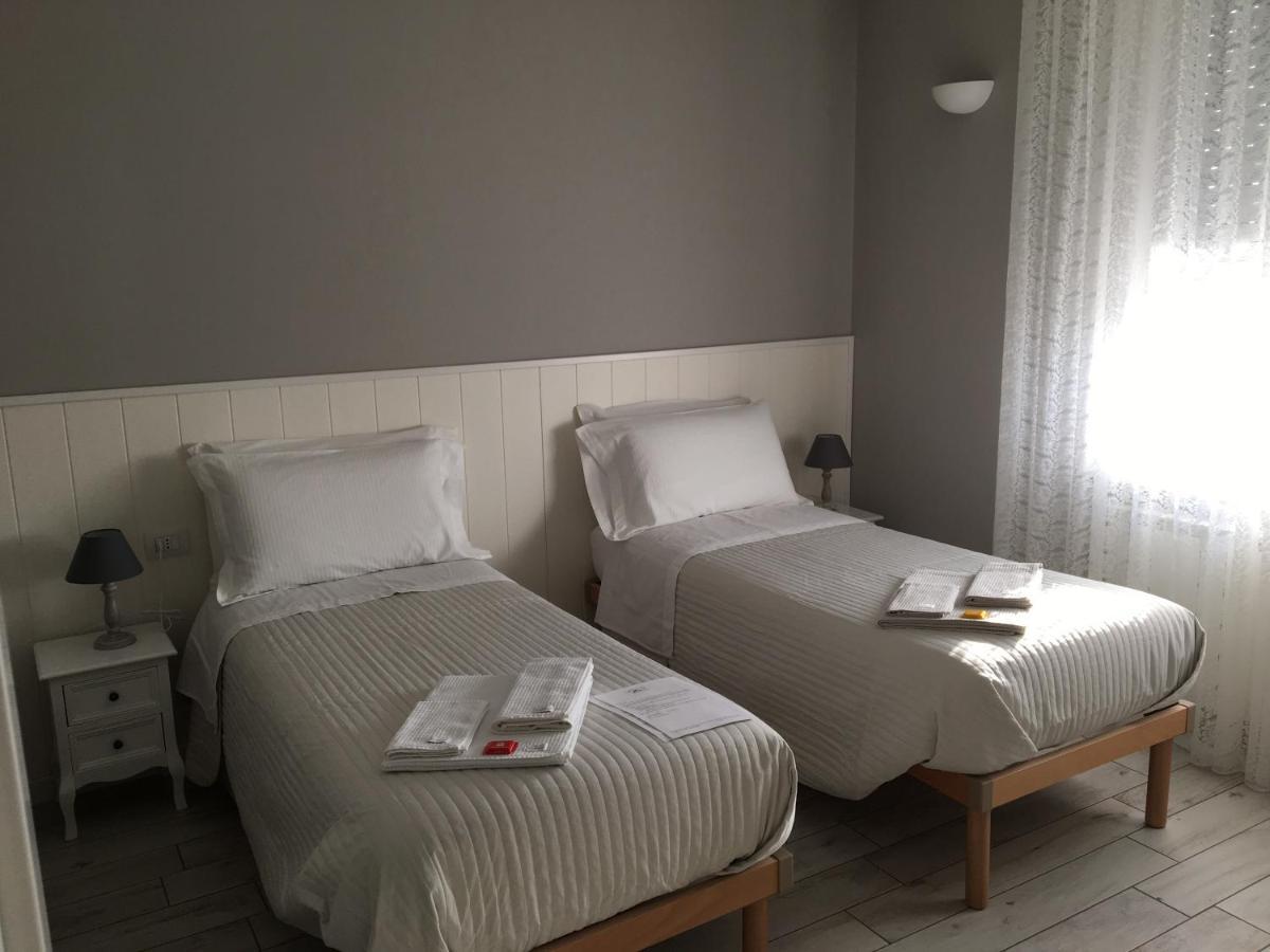La Terrazza Sul Naviglio B&B Bernate Ticino Dış mekan fotoğraf